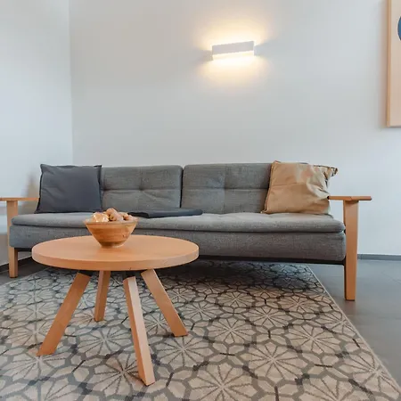 Daire Georgen- Grossglockner-kitzsteinhorn By Interhome *