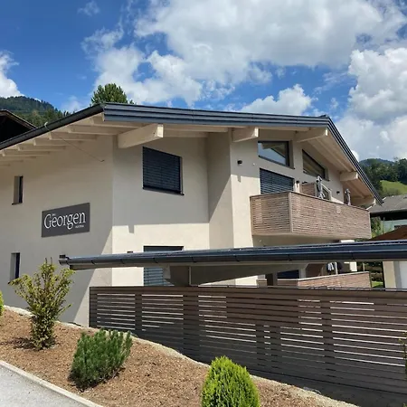 Georgen- Grossglockner-kitzsteinhorn By Interhome Daire